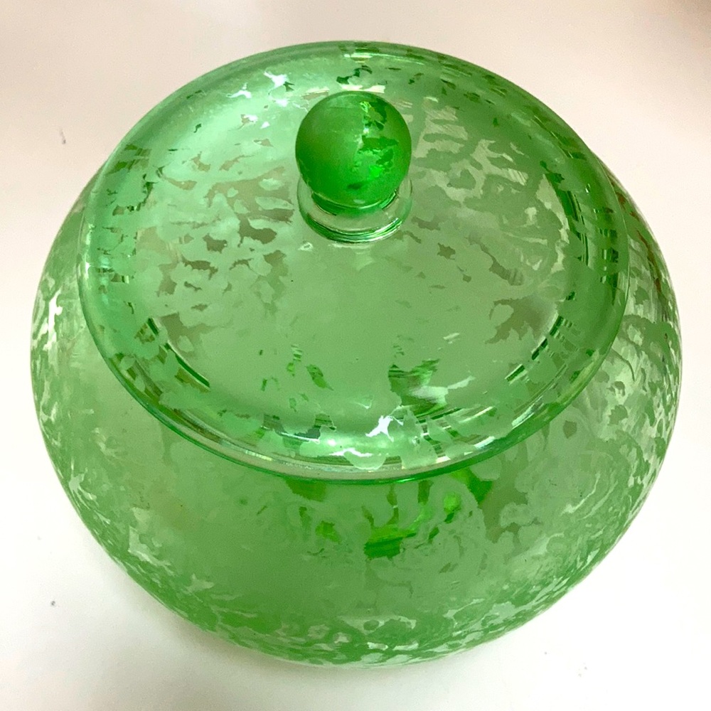 Green Glass Candy Dish/Accent Piece with Lid